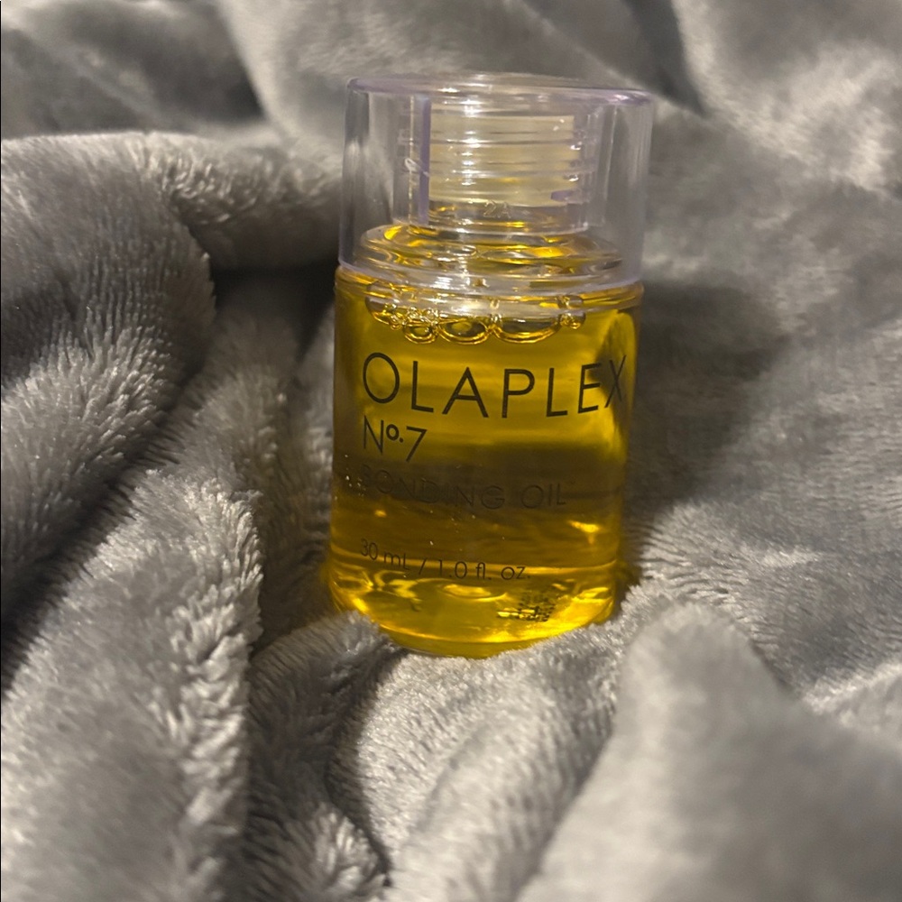 OLAPLEX No. 7 Bonding Oil - Vibrant Yellow